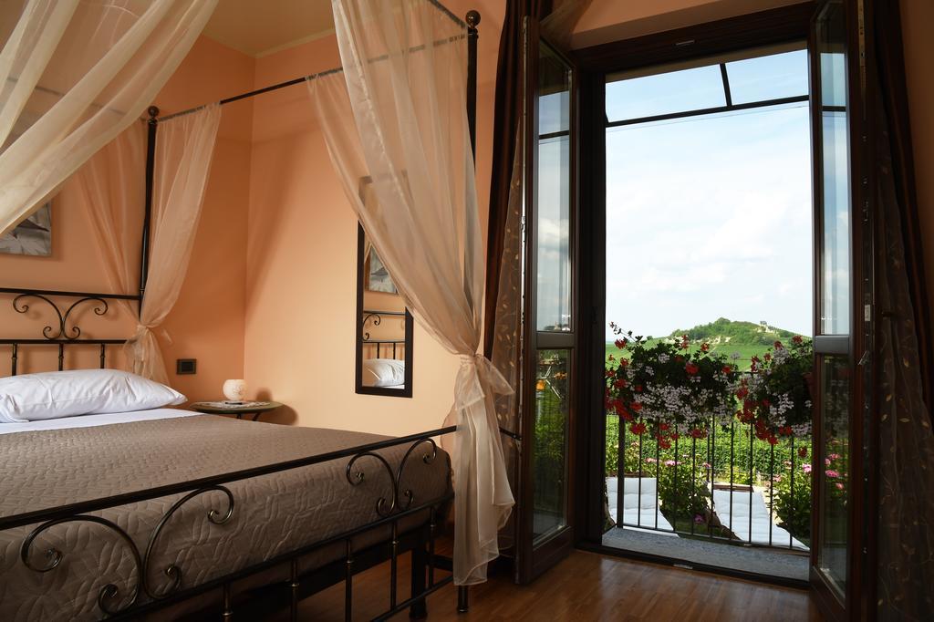 Villa Vecchio Castagnito Pokoj fotografie